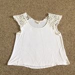 LA Hearts crochet sleeve t-shirt Photo 0