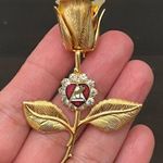 Vintage Unsigned Gold Photo 1