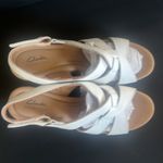 Clarks  Women's Giselle Beach White Leather Wedge Sandal, size 11 🔥 Photo 3