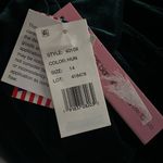 Bloomingdale’s Aqua V Photo 6