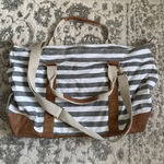 Weekend Tote Bag Gray Photo 0