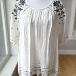 Knox Rose Pink Blue Floral Embroidered White Flowy Top Size Small Photo 0