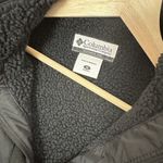 Columbia  Vest Womens Medium Gillet Black Quilted Sherpa Lining Zip Outdoors Photo 2