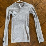 Lululemon Swiftly Tech Long Sleeve Photo 0