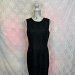Elie Tahari Elie Tahari Embossed Sleeveless Black Sheath Dress Size 12 Photo 8