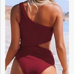 Cupshe NWT Women's One Piece Swimsuit One Shoulder Cut Out Ribbed Bathing Suits Photo 1