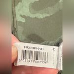 Gymshark  Green Camouflage Leggings sz Small EUC always hung to dry Photo 3