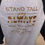 Gildan  Grey 3/4 sleeve gold pineapple Jesus god biblical saying shirt Photo 5