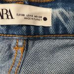 ZARA  High Waisted Wide Leg Raw Hem Ripped Knee Jeans, Sz 6 Photo 11