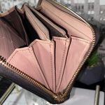 Gucci Authentic SOHO Interlocking G Patent Leather Zippy Wallet Photo 15