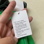 Lululemon Water Bottle Crossbody Bag with Front Pocket 2L - Green Punch Photo 14