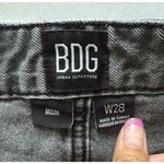 BDG  Urban Outfitters Mom High Rise Relaxed Fit Black Distressed Hem Jeans Sz 28 Photo 3