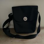 Baggallini  Crossbody Purse Bag Travel Organizer Pockets Storage  black Closure Photo 1