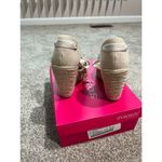 Shoedazzle Earlina Wedges Size 10 Tan Photo 2