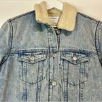Old Navy Women’s Sherpa Lined Denim Jean Jacket Light Blue Wash Size Medium FLAW Photo 1