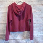 Nike ribbed cropped hooded long sleeve shirt pullover Medium logo maroon Photo 3
