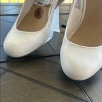 Me Too white faux leather retro Mary Jane style wedge shoes size 8 ladies Photo 2