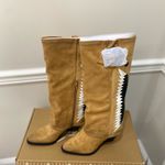 Zodiac Western Boot Faux Suede Caramel size 7 Tan Photo 4