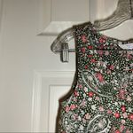 Time & Tru  Green/Pink Print V Neck Sleeveless Blouse M Photo 3