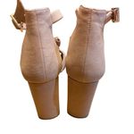 Gianni Bini  Kehlani 3D Floral Nubuck Ankle Strap Block Heel Sandals Sz 9 Pink Photo 6