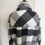 RDI Shacket - Black & White Plaid Size Medium Photo 5