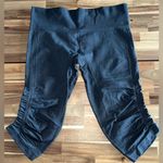 Lululemon  Cropped Leggings Size 10 Photo 1