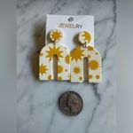 NWT Geometric starburst dangle earrings abstract off white and mustard yellow Photo 1
