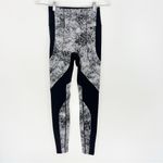 Lululemon  Sweat & Repeat Tight in Serigraph Starlight Black Multi Size 4 Photo 3