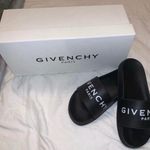 Givenchy  Photo 1