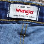 Wrangler Denim Shorts Frayed Hem Dark Wash Casual Summer Size 34 Photo 4