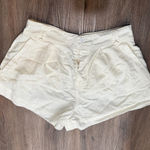 Free People  Womens Size 6 Cream High Waist Pleated Shorts Career Casual Photo 0