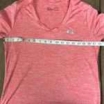 Under Armour women’s Tech V-neck Twist Short Sleeve Shirt pink/red size S Photo 3