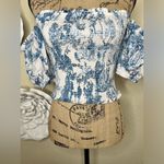 Gianni Bini Ivory/Blue French Toile Print Off Shoulder Blouse Size Extra Small Photo 4