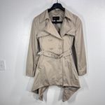 BCBGMAXAZRIA  Ruffled  Back Trench Coat Womens Medium Beige Belted Asymmetrical Photo 2