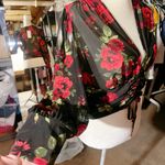 Ember lace red black floral silky stretchy V Photo 3