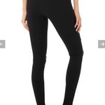 Alo Yoga High-Waist Ripped Warrior Legging Photo 1