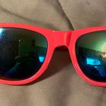Neon pink sunglasses Photo 0