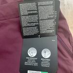 Salomon Women’s Wayfarer Pull On Short Winetasting size 4 NWT Photo 9