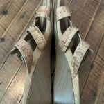 Vionic  strappy tan wedge ortho arch support size 7 sandals Photo 0