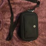 Lululemon Lululemom Crossbody Camera Bag 2L Photo 0