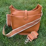 PERFECT casual wear crossbody 🤎 Brown Photo 0