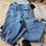 Good American Good Curve Distressed Jeans Size 10/30 STYLE: GCS127T Photo 4