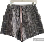 Doe & Rae  grey drawstring shorts with pockets S Photo 0