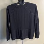 Onzie  Flow black mesh details long sleeve shirt, size ML Photo 1