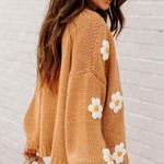 VICI NEW -FALLEN DAISY OVERSIZED KNIT CARDIGAN Photo 3
