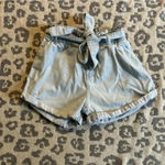 Wishlist  Denium Stretch Tie Shorts Light Wash Boutique Trendy Photo 1
