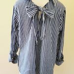 Luxe Apothetique  striped button down size medium Photo 5