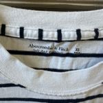 Abercrombie & Fitch  striped T-shirt Photo 2