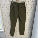 on cloud  Active Pant Green Photo 2