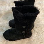 UGG  Women’s Boots size 5 excellent condition no rips smell or stains black color Photo 12
